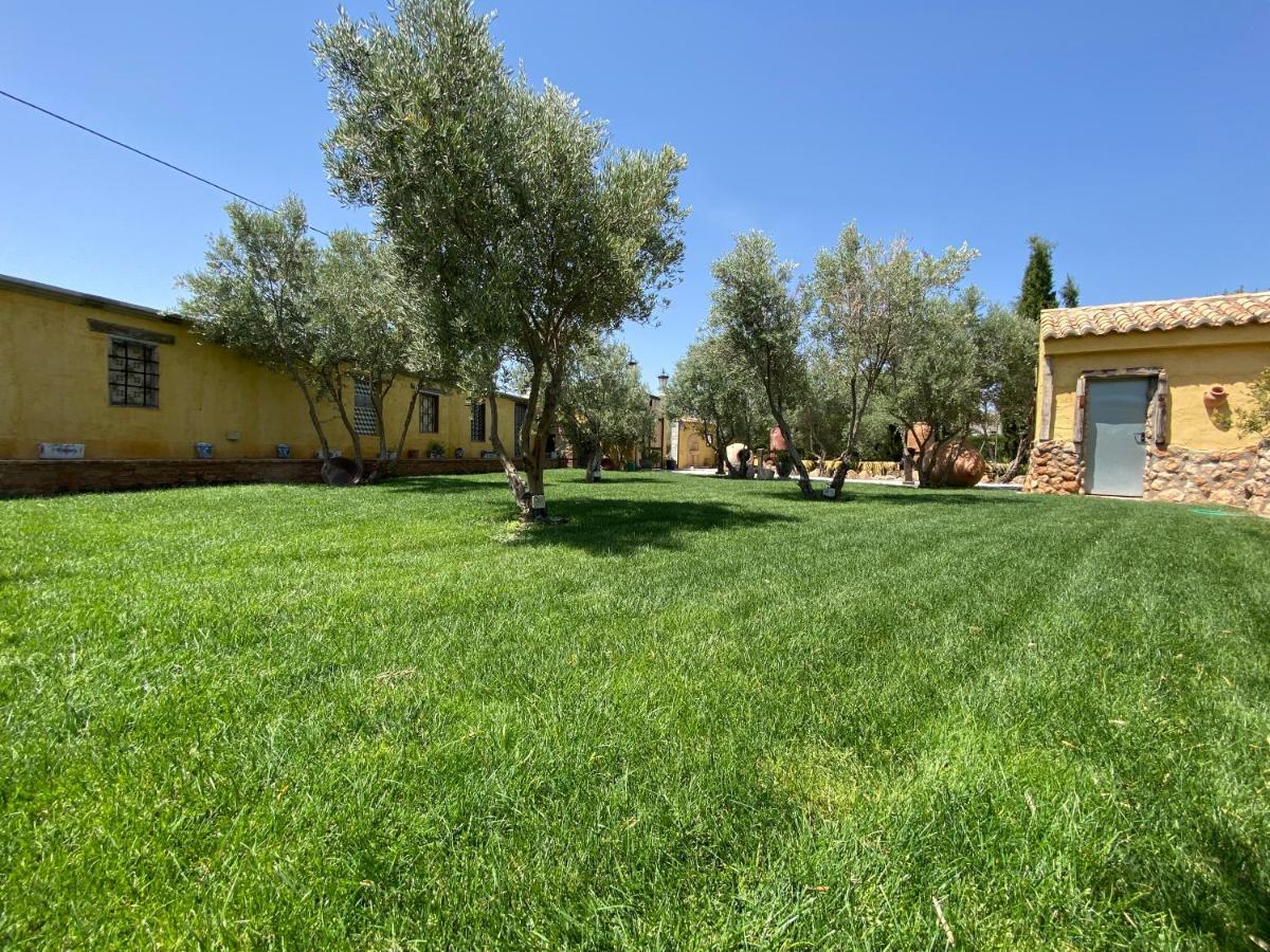 Cortijo Bustamante Guest House Baza Exterior photo